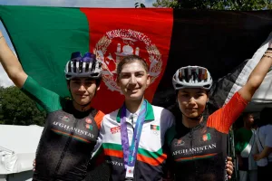 Obligada a disfrazarse de hombre, escapó de su país y ganó una medalla en los Juegos Asíaticos