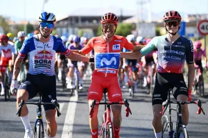 Felix Gall tras otro podio en una grande: “Ganar una Gran Vuelta sería el siguiente paso”