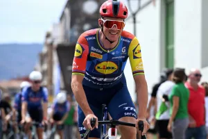 “No tenía sentido que continúe”: Revelan que Pedersen corrió desde el inicio de La Vuelta con una infección