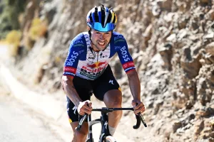 Red Bull planificó tres ataques de Primoz Roglic: “Prefirió esperar al último puerto”
