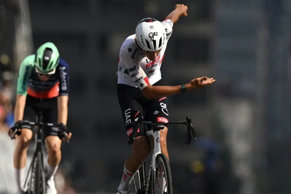 Isaac del Toro (UAE) gana el GP Montreal 2026
