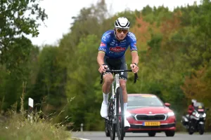 “¿Lo dejaron ganar, no?”: la broma de Remco Evenepoel sobre Van der Poel a quién ahora considera una amenaza